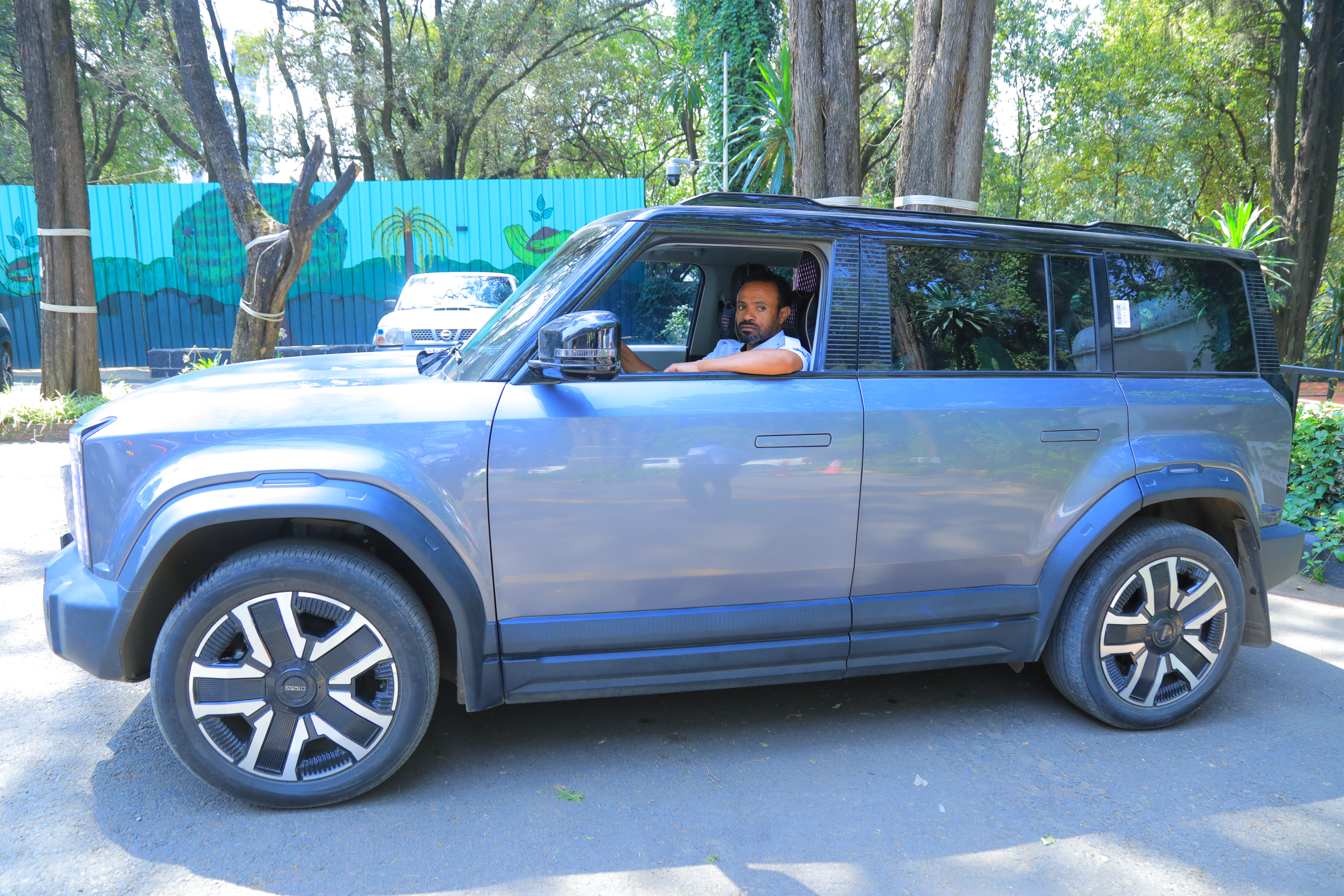 ተሽከርካሪ12